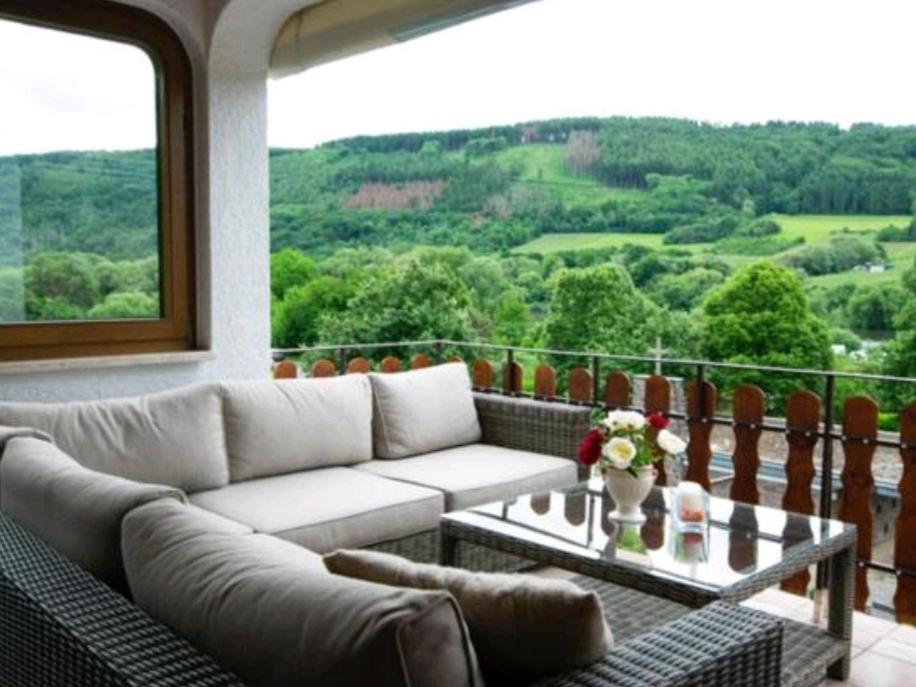 Chateau-De-La-Moselle Kinheim Extérieur photo